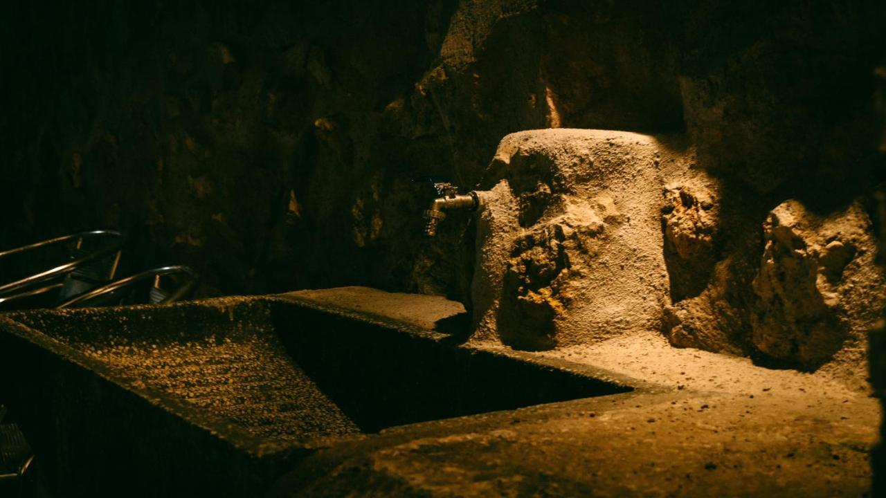 El Aprisco, Con Piscina Climatizada En Hueva-Guadalajara Villa Luaran gambar